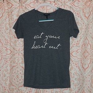 Forever 21 womans small graphic V neck tee